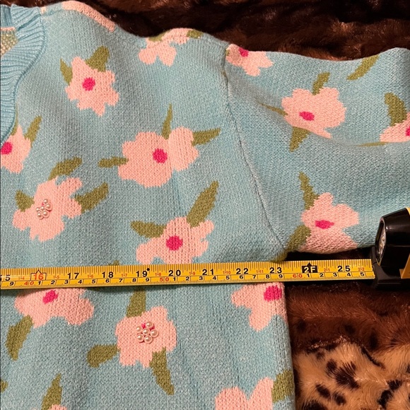 Floral Patterned Cardigan Sweater - Picture 6 of 7